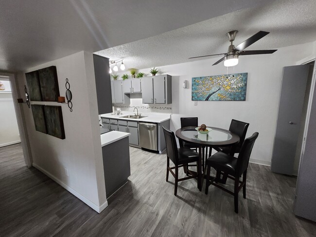 Kitchen/Dining Room