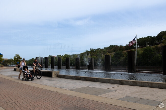 Downtown Branson has lots of space for families to enjoy.