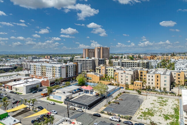 Downtown Burbank is home to hundreds of shops and restaurants available to locals.