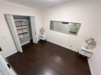 4053 Express Dr N Unit Apartment, Ronkonkoma, NY 11779