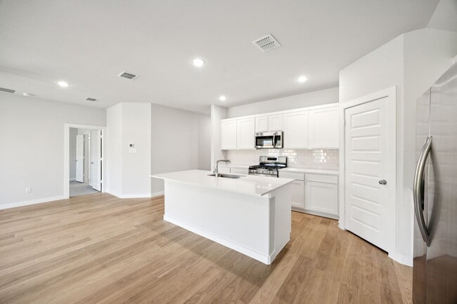 383 Rockstream Dr, Lavon, TX 75166 - photo 3