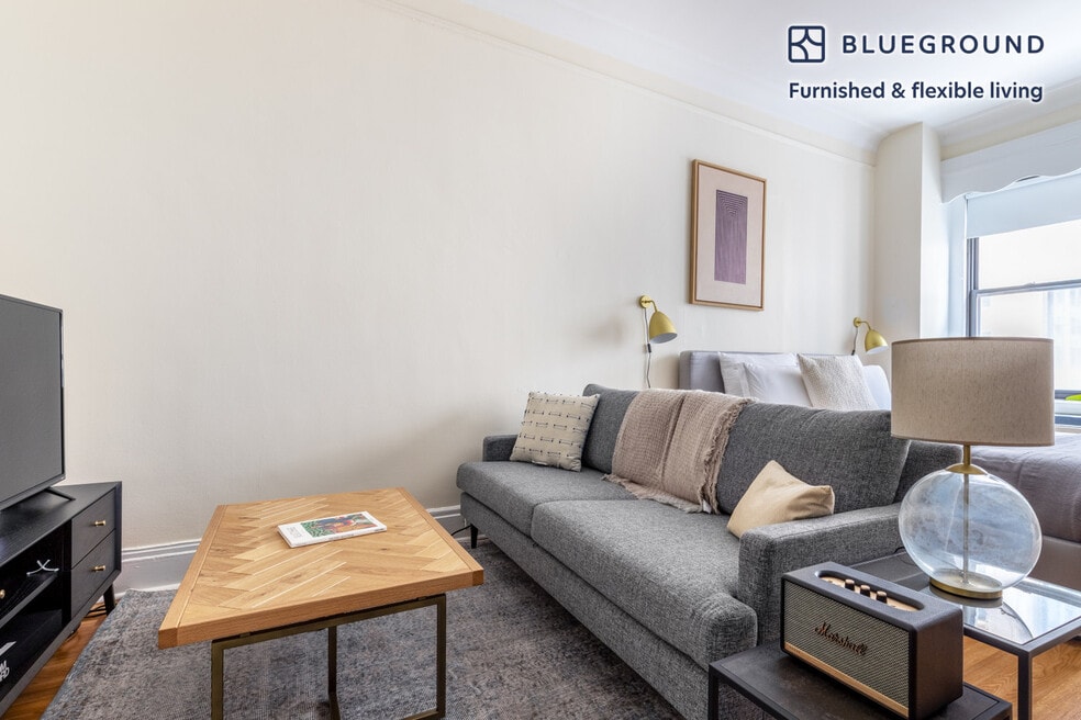 62 Boylston St unit FL3-ID240, Boston, MA 02116 - photo 1