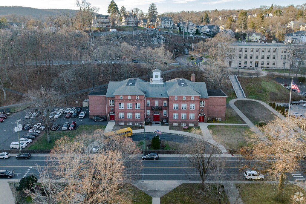 Salem Elementary School at 124 Meadow Street in Naugatuck, CT.