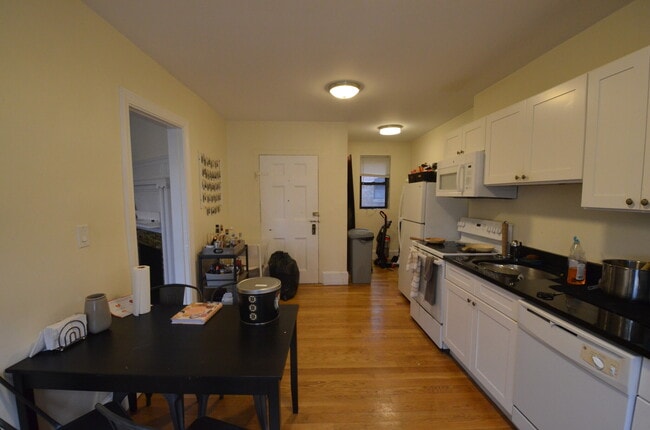 Hemenway Apartments, Boston, MA 02115 - photo 5