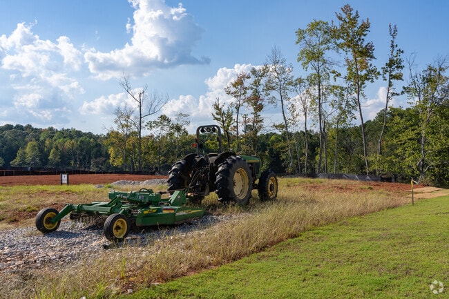 Solamere offers the perfect blend of rural charm and urban convenience, where residents can put down roots just minutes from downtown Auburn.