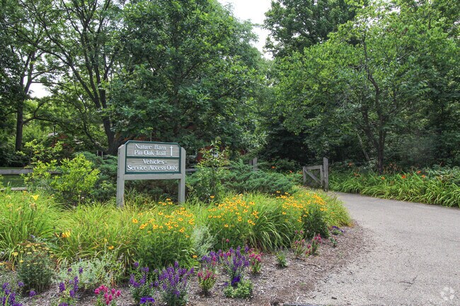 Farbach-Werner Nature Preserve near Northbrook offers trails, picnic areas, and a historic barn.