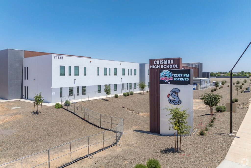 Crismon High School, located near The Villages at Queen Creek, offers students a modern educational environment with state-of-the-art facilities and a commitment to academic excellence.