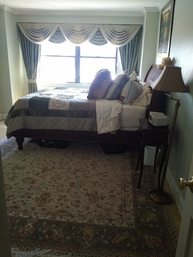 6 Whittier Place Unit 14J, Boston, MA 02114