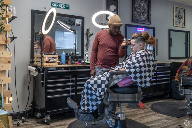 Barber Republic has you covered while living in Martinsburg.
