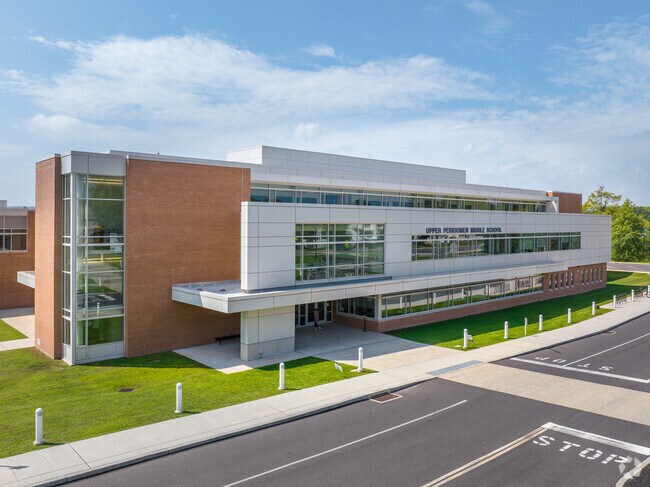 Upper Perkiomen Middle School serves 790 students in grades 6-8.