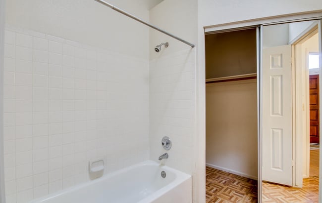 1718 S Longmore, Mesa, AZ 85202 - photo 3