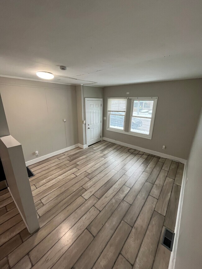 106 N Main St, Minoa, NY 13116 - photo 2