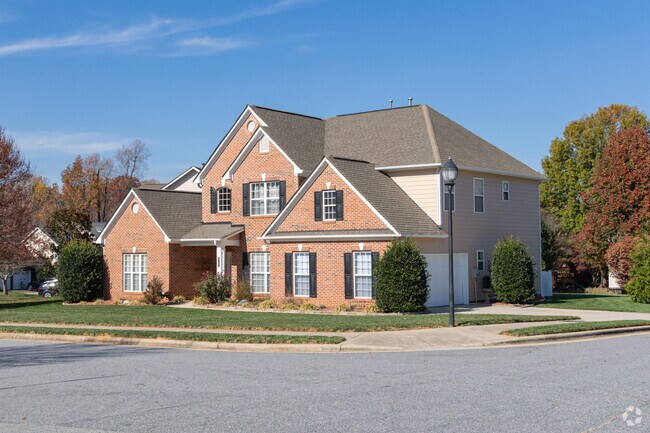Craftsman style home in Spicewood come with private driveways and lush yards.