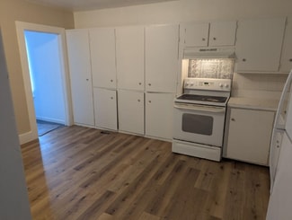 1316 S Michigan Ave, Saginaw, MI 48602