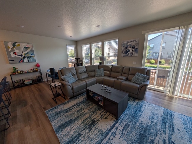 8183 S Trails Edge Ct, Centennial, CO 80112 - photo 3