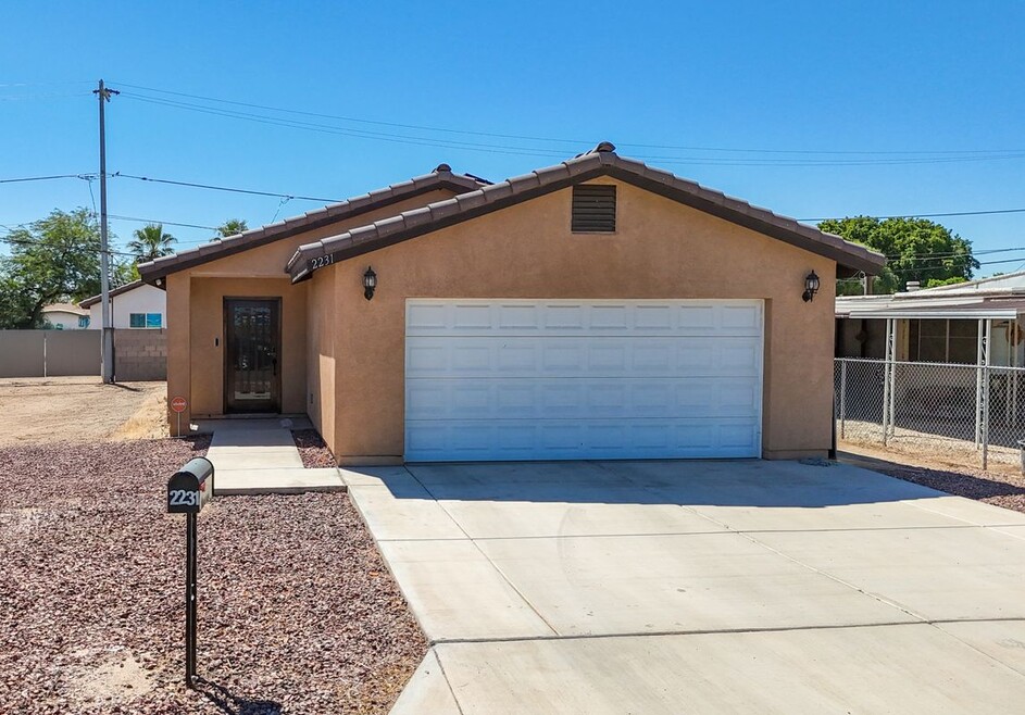 2231 E 14th St, Yuma, AZ 85365 - photo 1