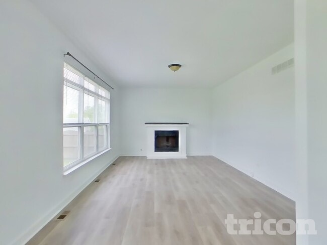 7217 Sutherland Ct, Plainfield, IL 60586 - photo 4