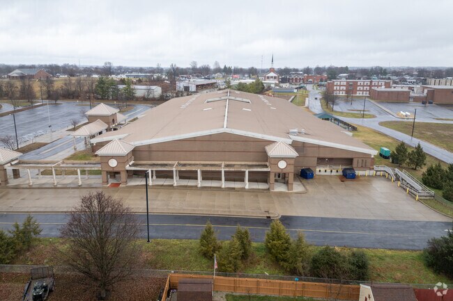 The student population of Crossroads Elementary is 460 and the school serves PK-5.