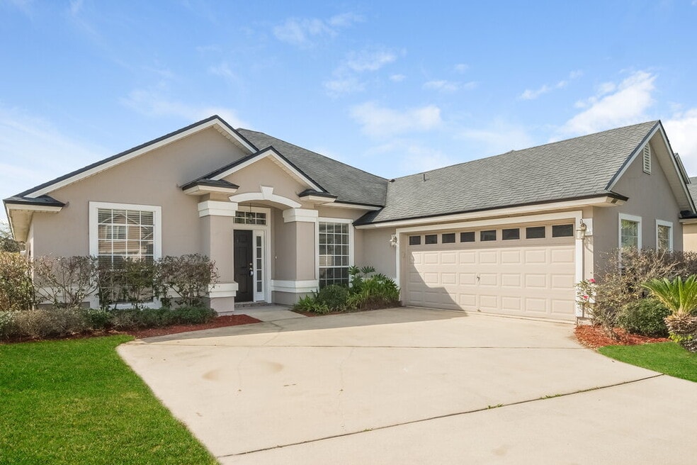 744 Flowers St, Saint Augustine, FL 32092 - photo 1