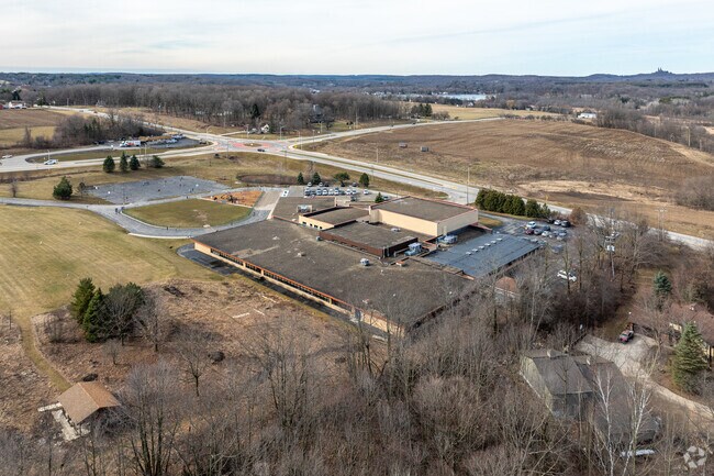 Friess Lake Elementary in Hubertus, WI is in the Holy Hill Area School District.