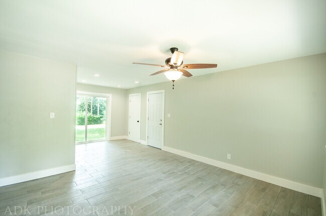 113 E Bertha St, Fayetteville, AR 72703 - photo 5