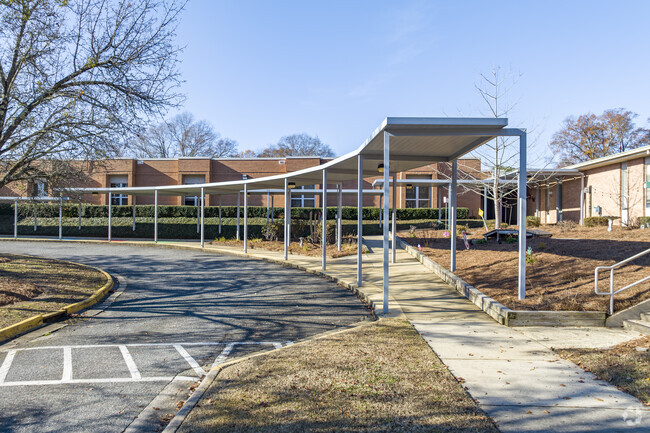 Kinard Elementary School student drop-off.