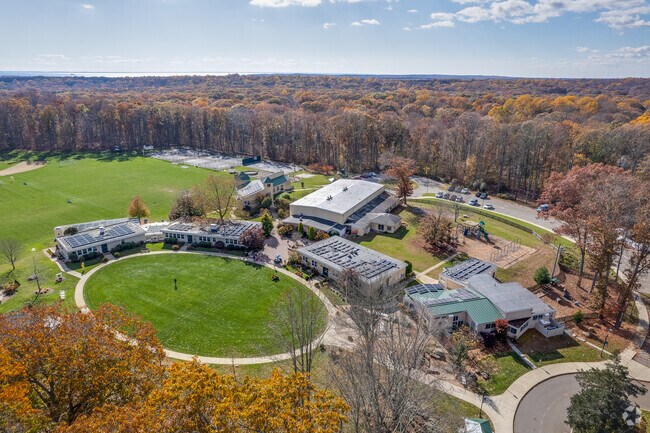 The Country School in Madison offers rich academic and athletic programs for students.