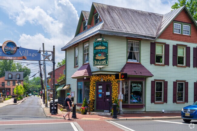 Robin's Nest is a woman-owned restaurant that serves up American cuisine and has a full bakery in nearby Mount Holly.