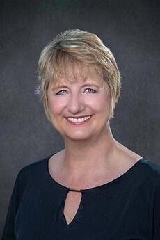 Elizabeth Carpenter