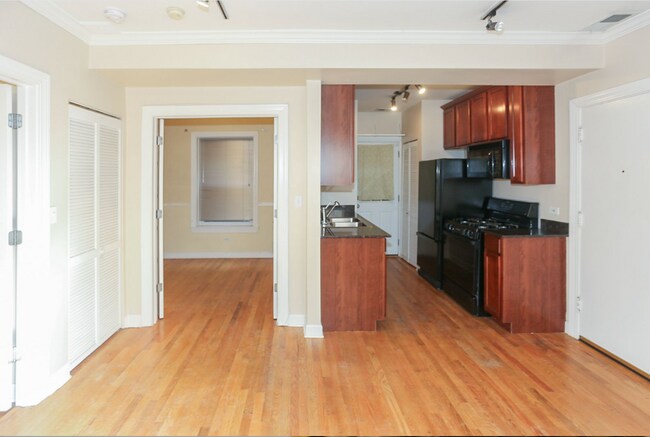 644 W Roscoe St unit 628-1N, Chicago, IL 60657 - photo 7