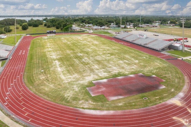 Avon Park High School has a full size running track surrounding it's football field.