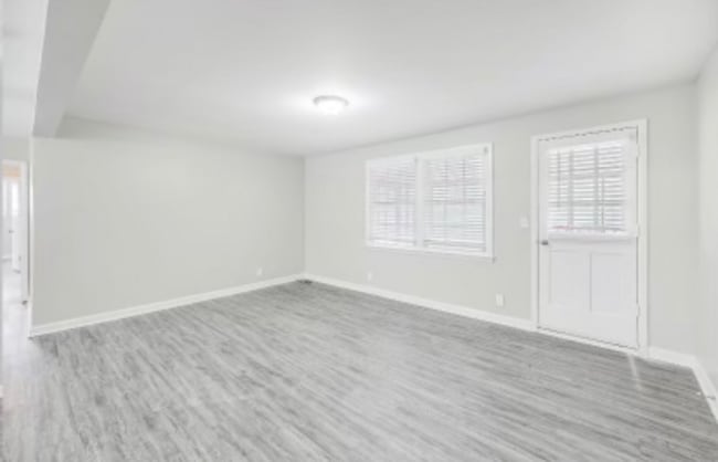 673 Des Moines Dr, Nashville, TN 37076 - photo 6