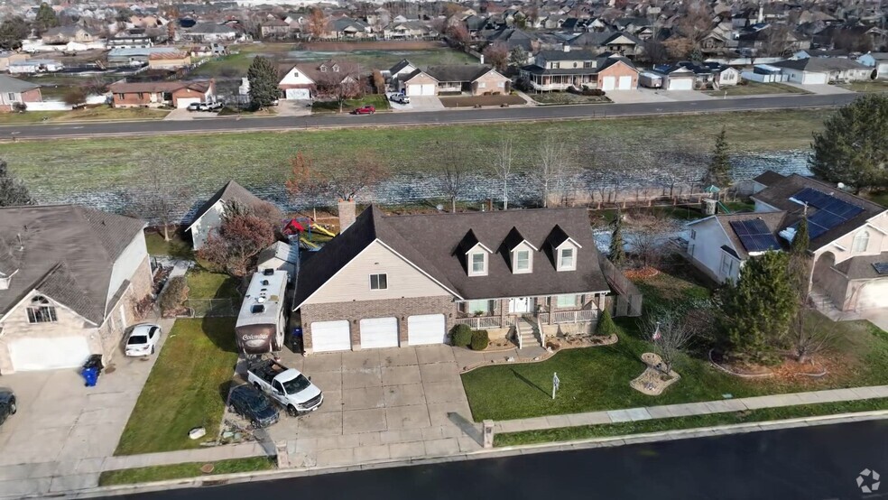 904 W 2300 S, Syracuse, UT 84075 - photo 2