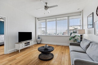 925 Common St Unit ID1266879P, New Orleans, LA 70112