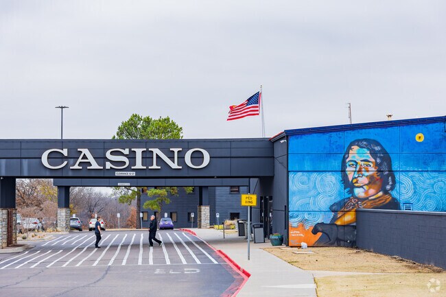 People can enjoy gambling, lounge, restaurant in Thunderbird Casino at Little Axe.