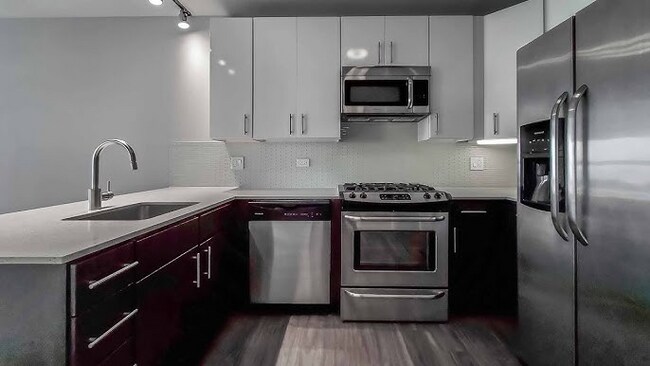 209 S Halsted St, Chicago, IL 60661 - photo 7