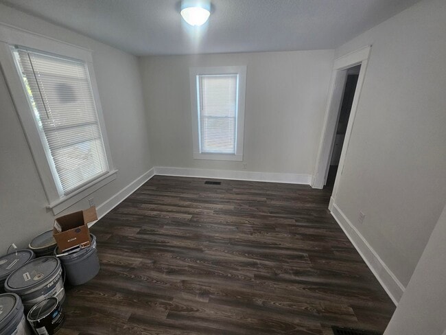 915 E Albert St, Lima, OH 45804 - photo 2