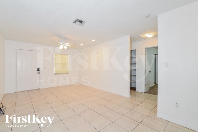 4439 Frances Ave, Sanford, FL 32773 - photo 4