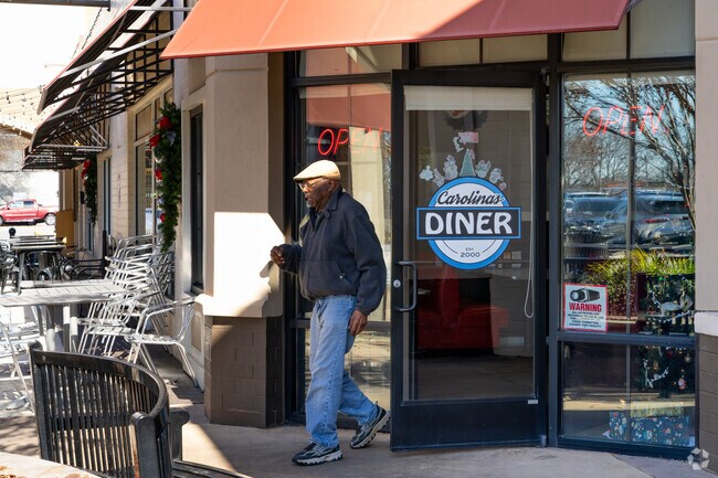Hidden away in Quaker Village, is Carolina's Diner.