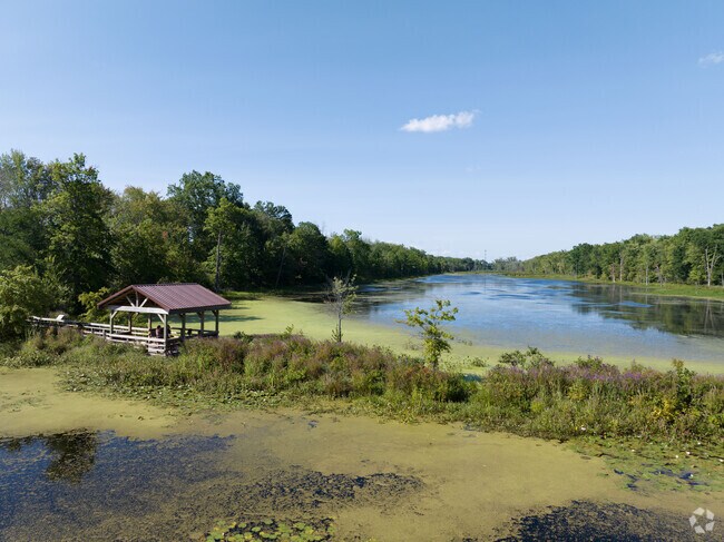 A lookout point in the Longmeadow Nature Preserve.