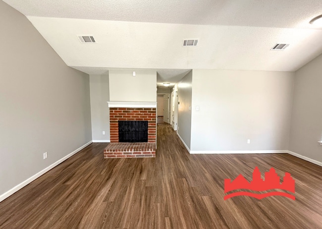 5494 Emerald Hills Dr, Memphis, TN 38115 - photo 4