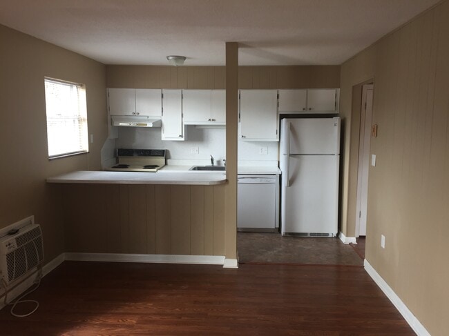 493 Barnett Dr unit 1, Kingsport, TN 37664 - photo 7