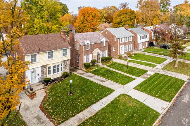 An elevated view of a row of Garrison and Colonial styled homes in the Grandmont 1 neighborhood.