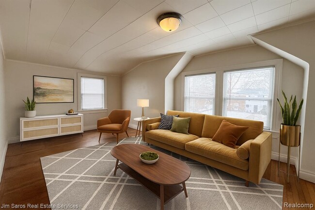 598 Notre Dame St, Grosse Pointe, MI 48230 - photo 2