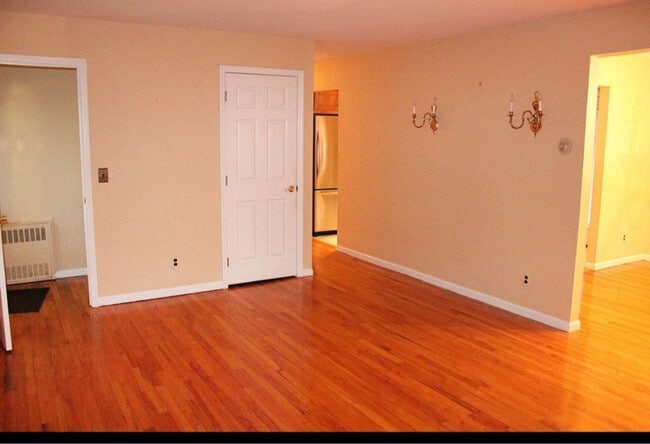 0 Crystal Ave unit 2, Staten Island, NY 10314 - photo 2