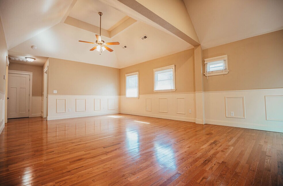 Unit B - Living Room