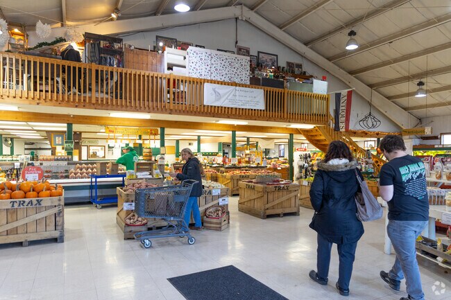 Trax Farm Market offers fresh produce, a bakery, and seasonal festivals.