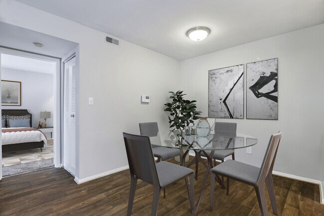 Vetra Southpoint, Fredericksburg, VA 22407 - photo 5