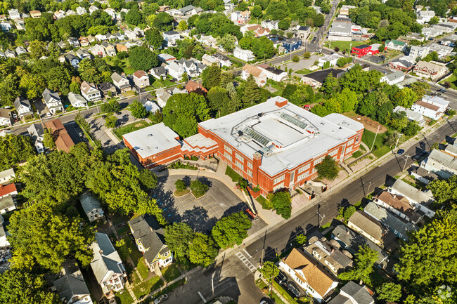 Students and staff love the campus of Franklin Elementary School.