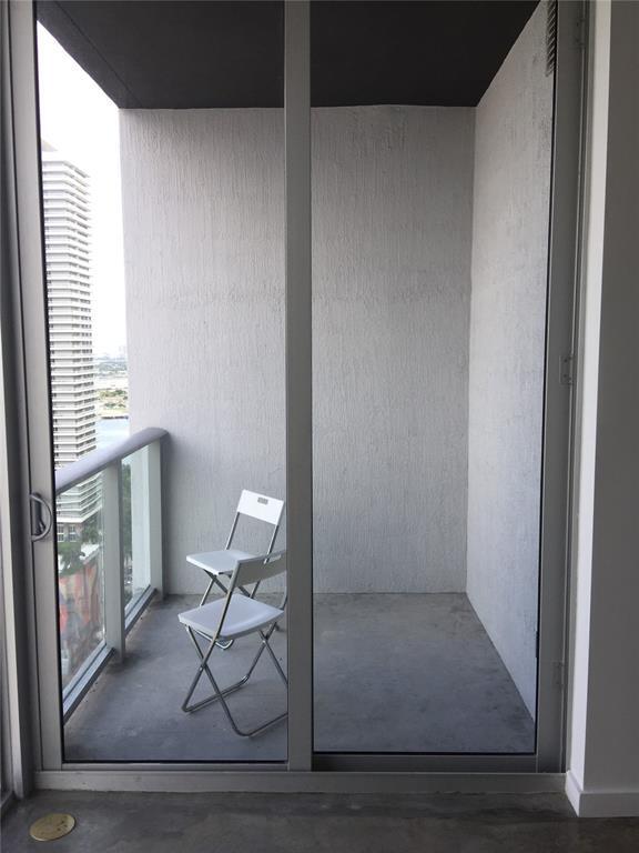 Centro unit 2904, Miami, FL 33131 - photo 5